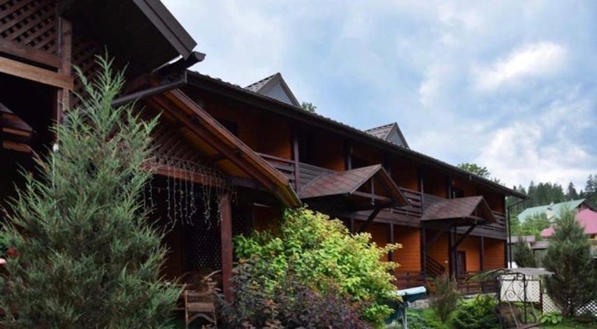Central Courtyard Slavske Bagian luar foto