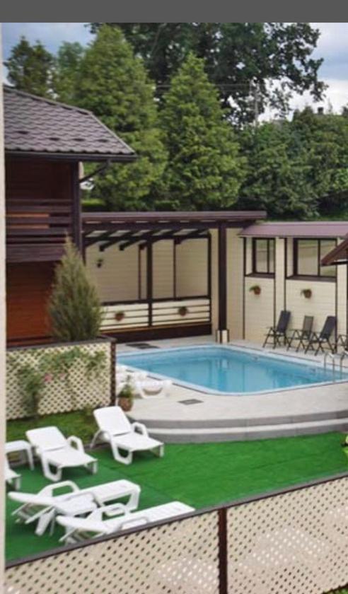 Central Courtyard Slavske Bagian luar foto
