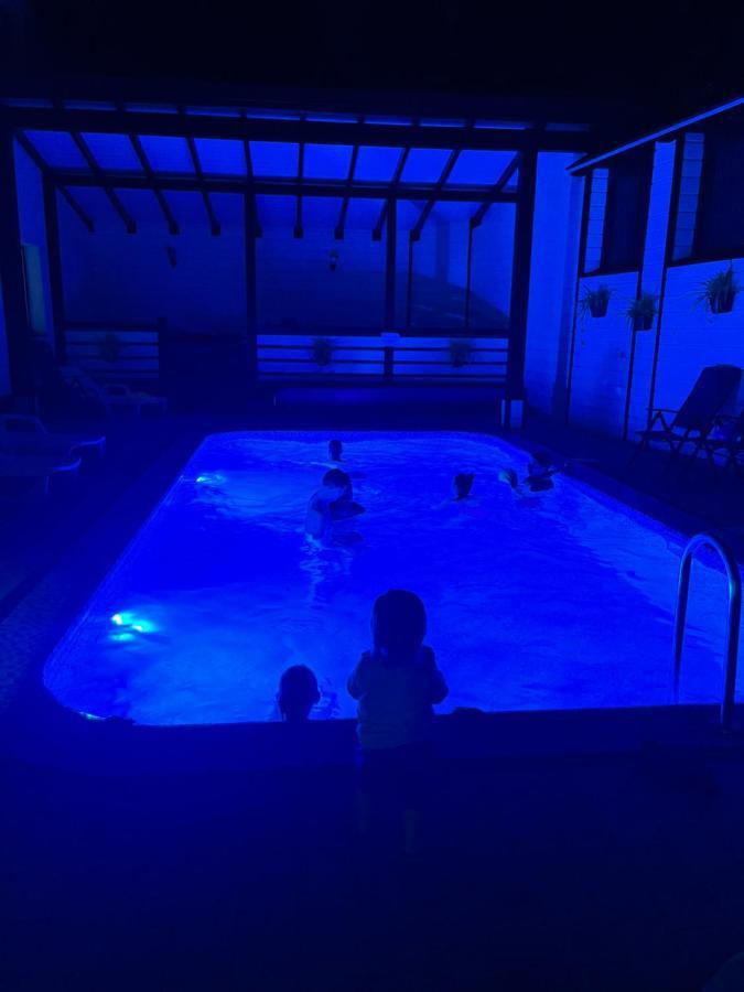 Central Courtyard Slavske Bagian luar foto